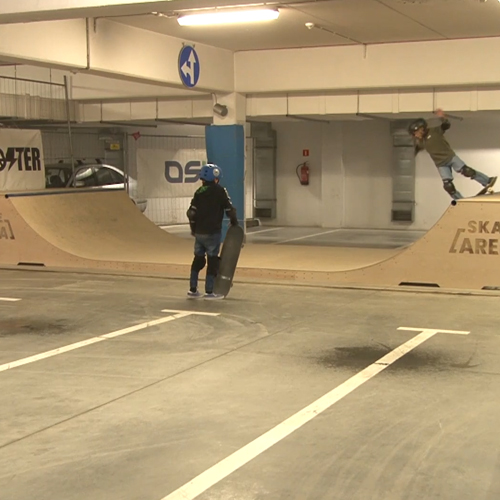 miejsce do nauki jazdy na rolkach w Olsztynie - Kryty Skatepark Aquasfera